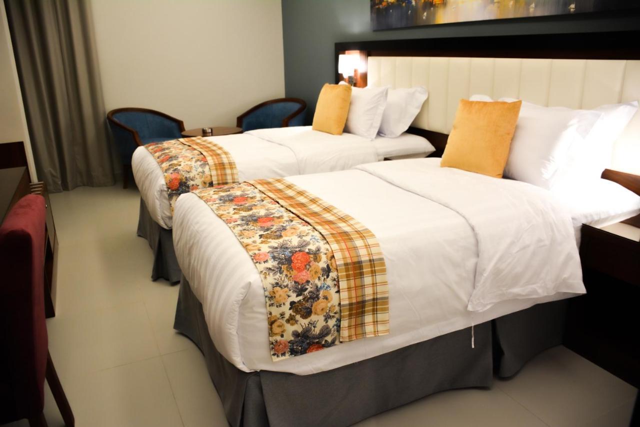 Park Town Hotel Jeddah Exterior photo