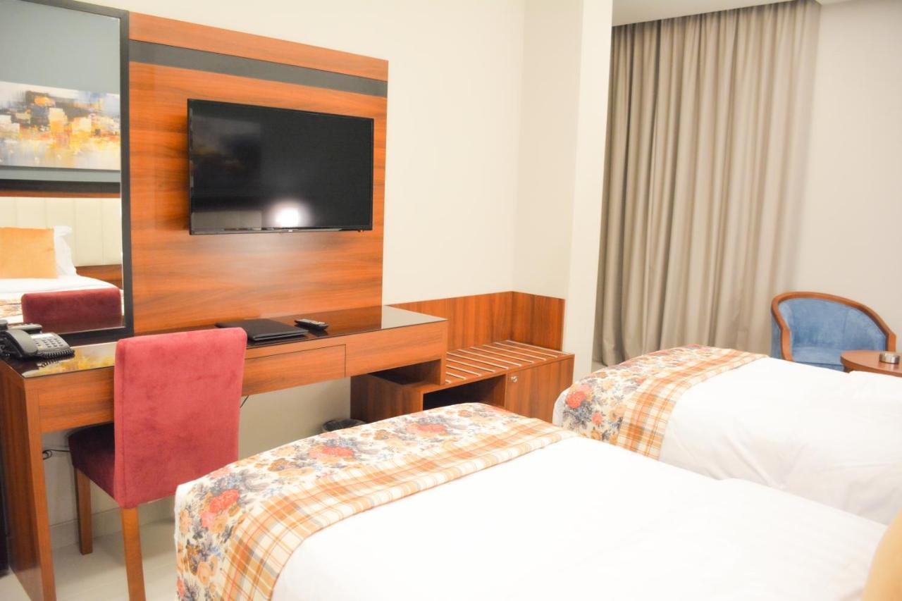 Park Town Hotel Jeddah Exterior photo
